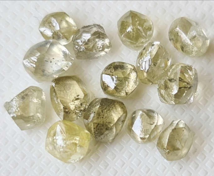 Clear Light Yellow Rough Diamond