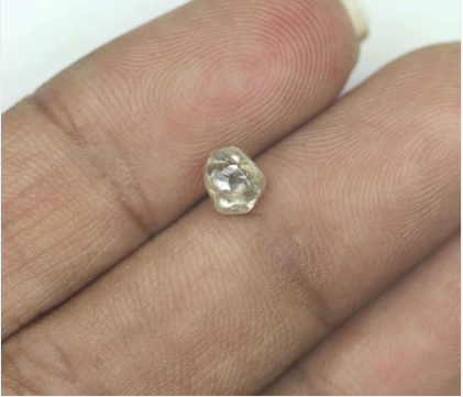 0.76 CT Rough Shape Natural Diamond Brown Color VS1 Clarity (4.12 MM)
