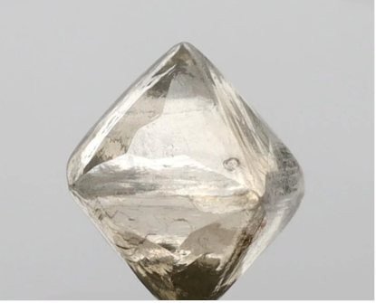 1.21 CT Rough Shape Natural Diamond Brown Color VS2 Clarity (4.80 MM)