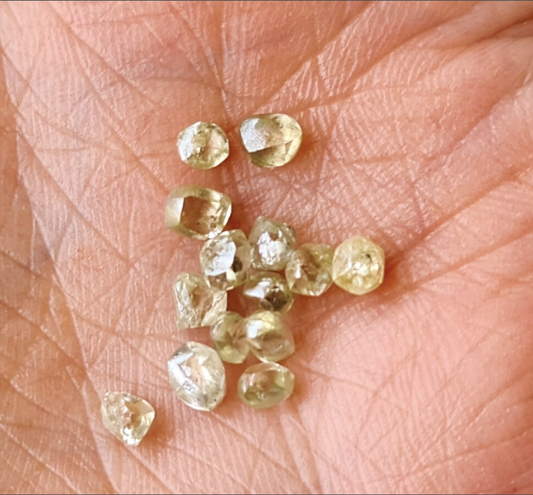 Clear Light Yellow Rough Diamond
